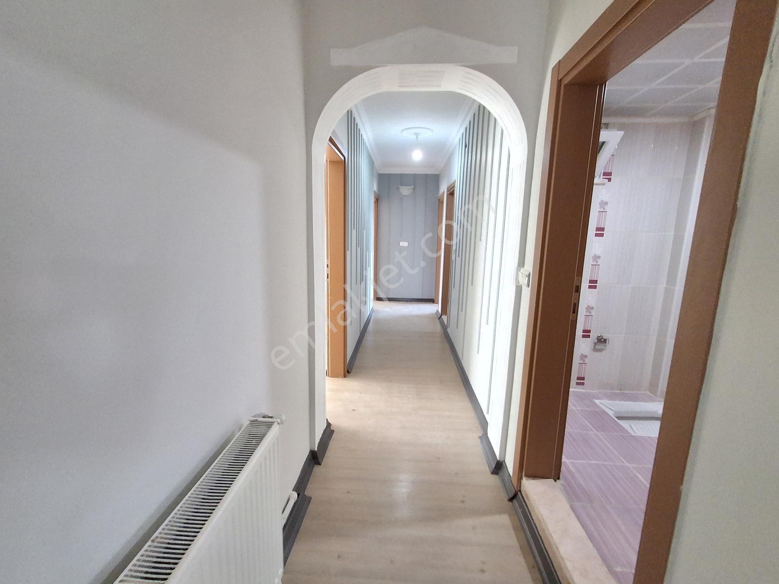 Yaman'dan Bolvadin Bağlarbaşı Mah. Satılık 4+1 Daire 167 M² — fotoğraf 15