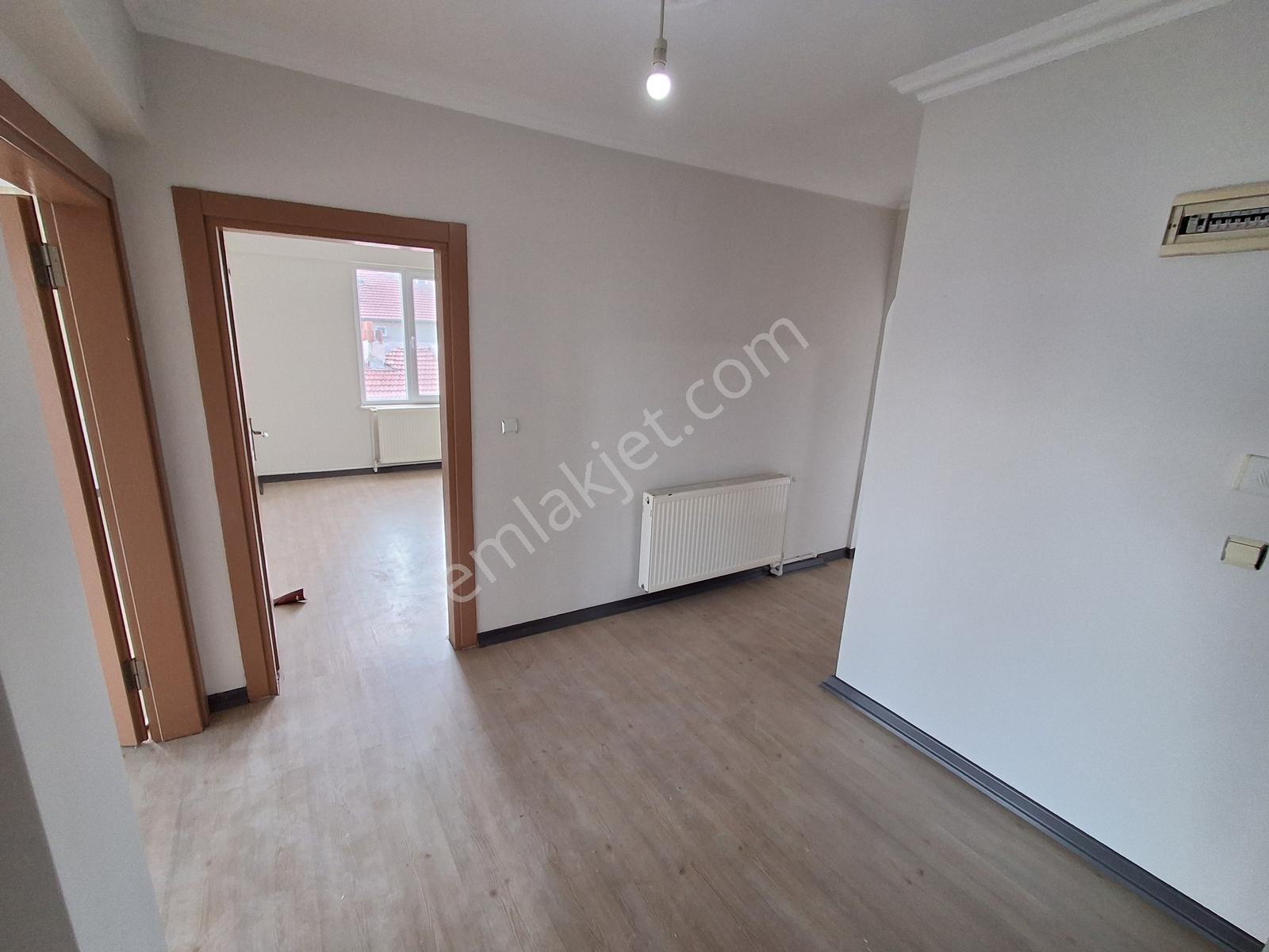 Yaman'dan Bolvadin Bağlarbaşı Mah. Satılık 4+1 Daire 167 M² — fotoğraf 18