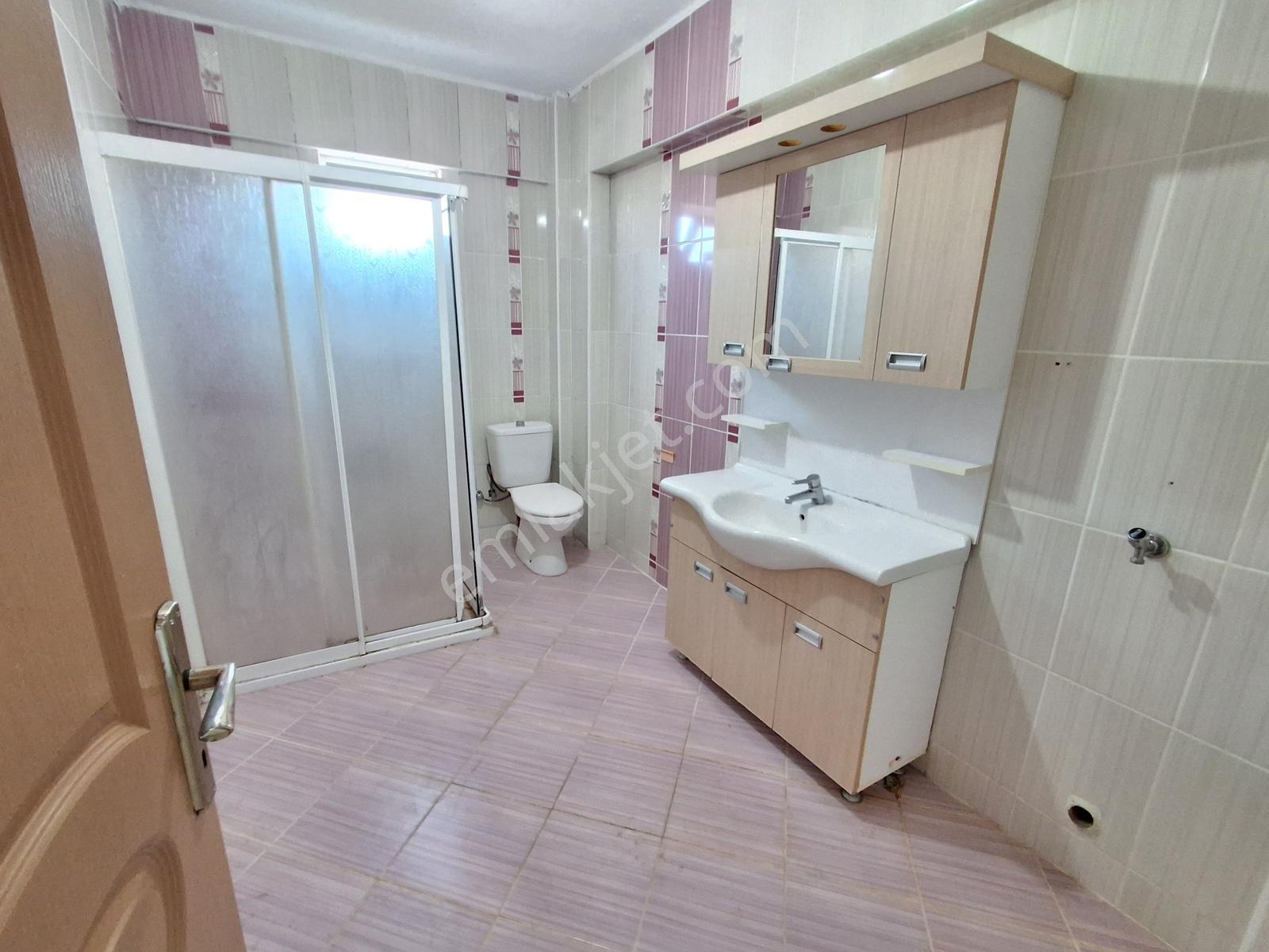Yaman'dan Bolvadin Bağlarbaşı Mah. Satılık 4+1 Daire 167 M² — fotoğraf 20