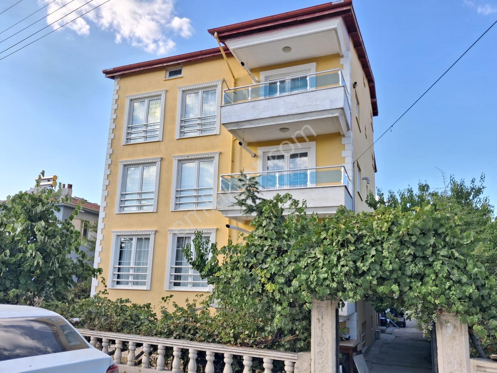 Yaman'dan Bolvadin Bağlarbaşı Mah. Satılık 4+1 Daire 167 M² — fotoğraf 25