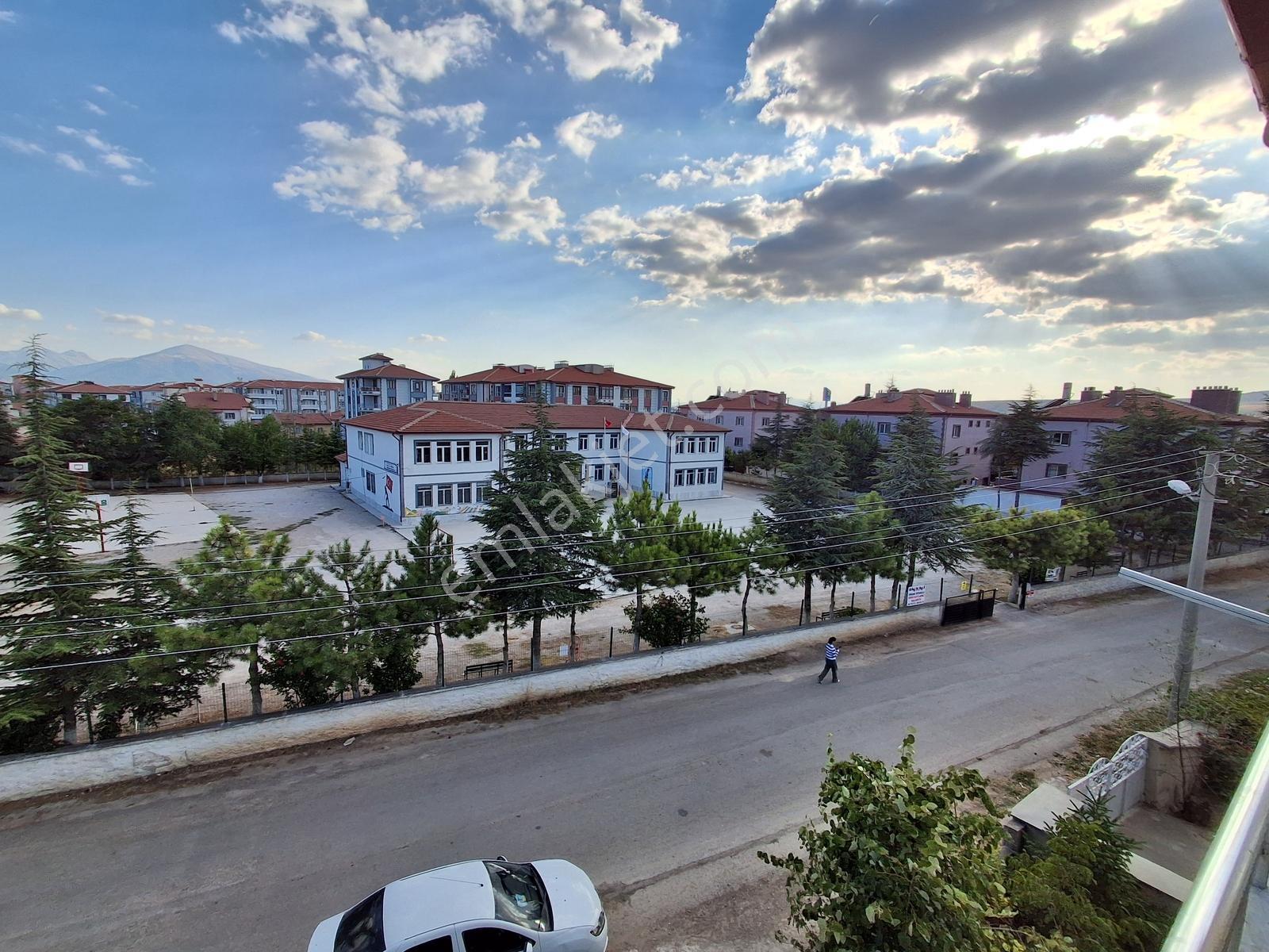 Yaman'dan Bolvadin Bağlarbaşı Mah. Satılık 4+1 Daire 167 M² — fotoğraf 33