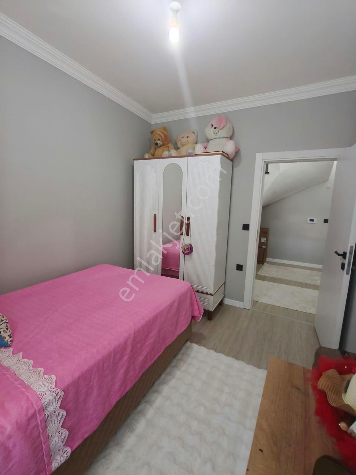 Efkaf Mahallesi’nde 4 + 2 Eşyaları İle Birlikte Satılık Dubleks — fotoğraf 15