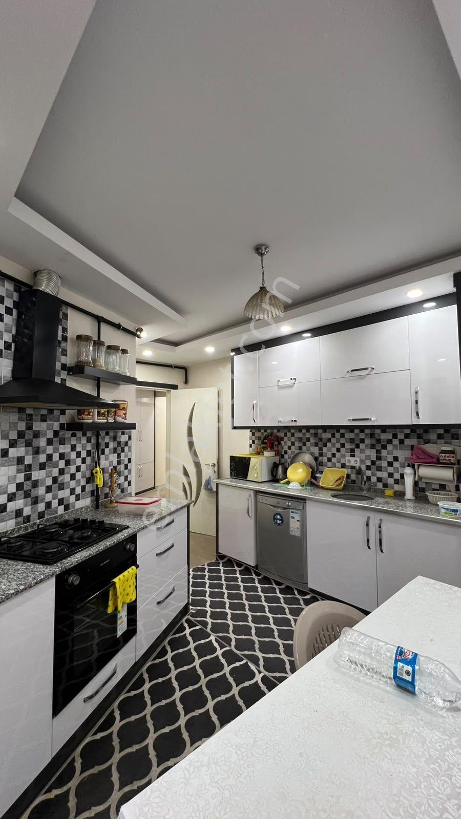 Nazilli Şirinevlerde Geniş 2+1 Ara Kat Daire — fotoğraf 9
