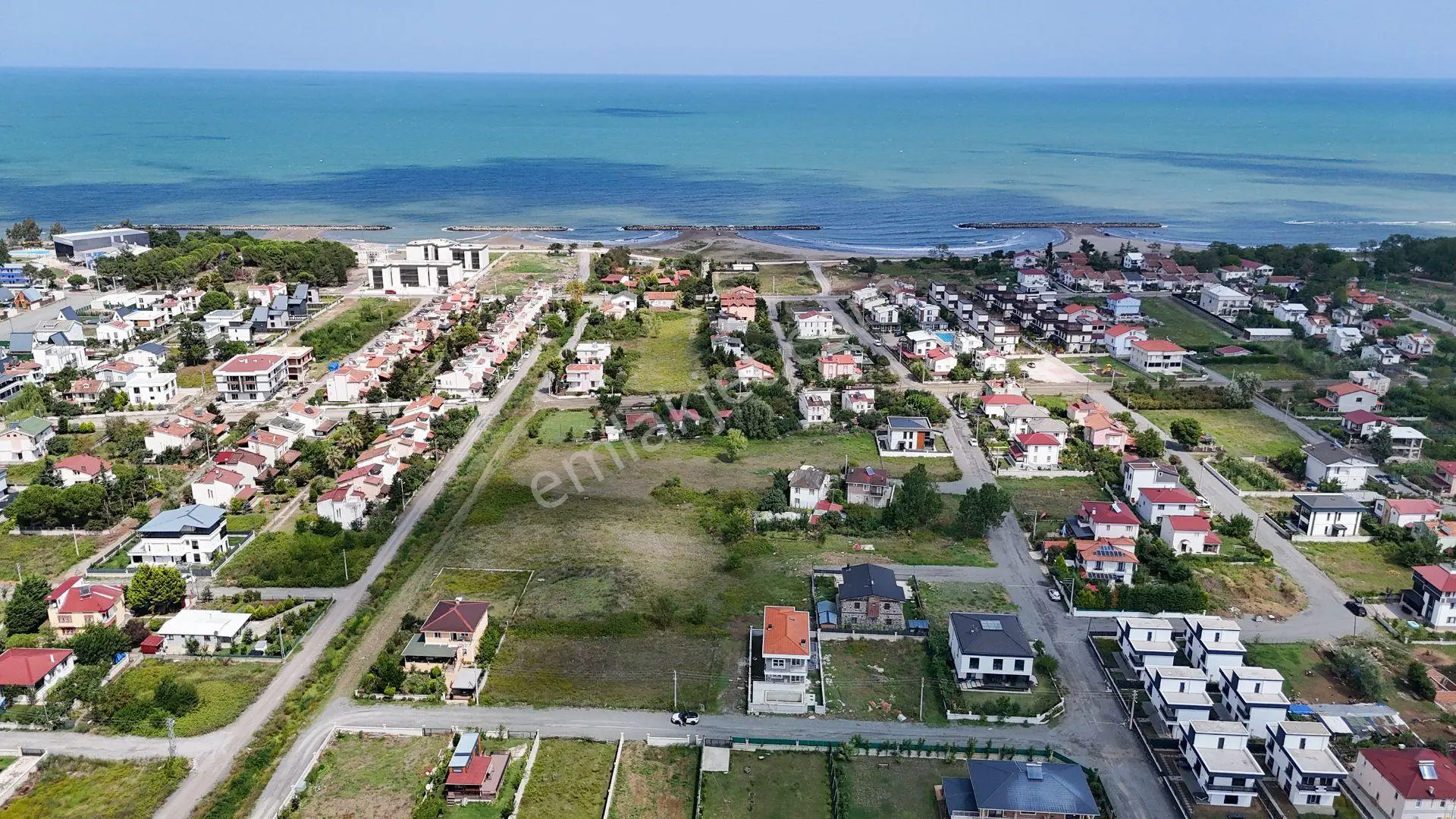 Denize Yakın Villalar Bölgesi 500 M Satılık Arsa