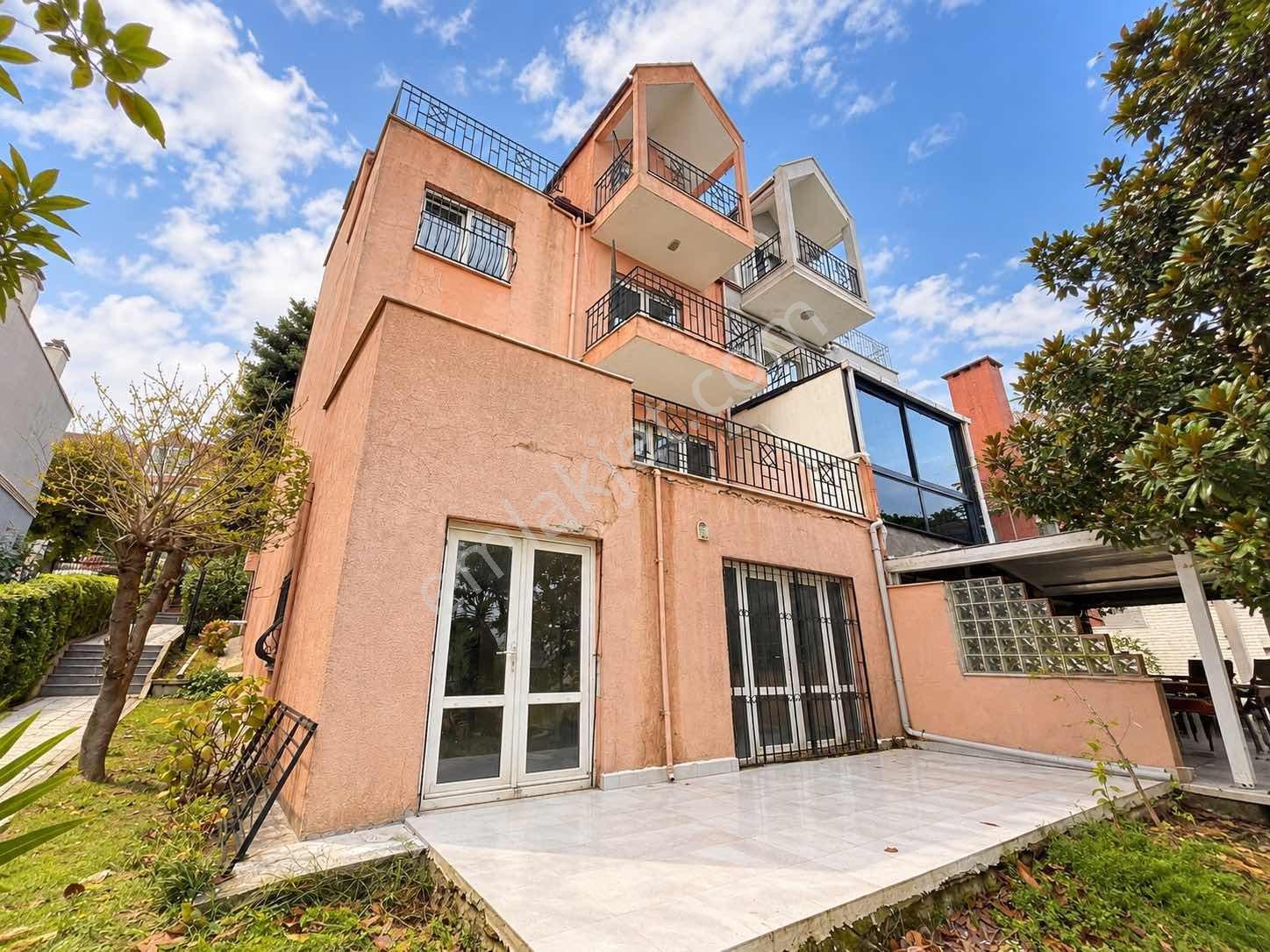 Finansman'dan..havuzlu Sitede..iyi Konumda..bahçeli..ikiz Villa — fotoğraf 5