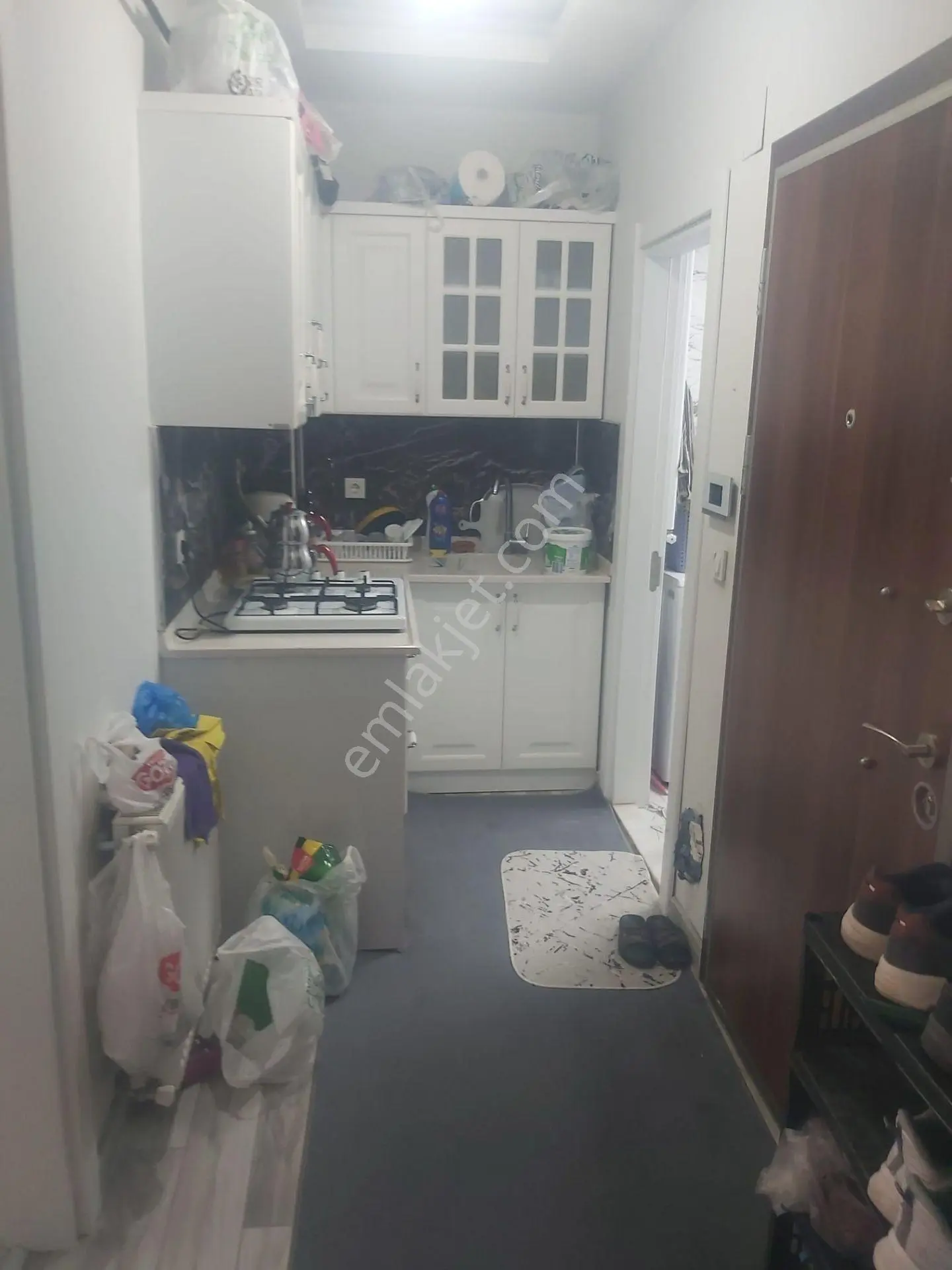Satılık Eşyalı 1+1 Kombili Daire — fotoğraf 6