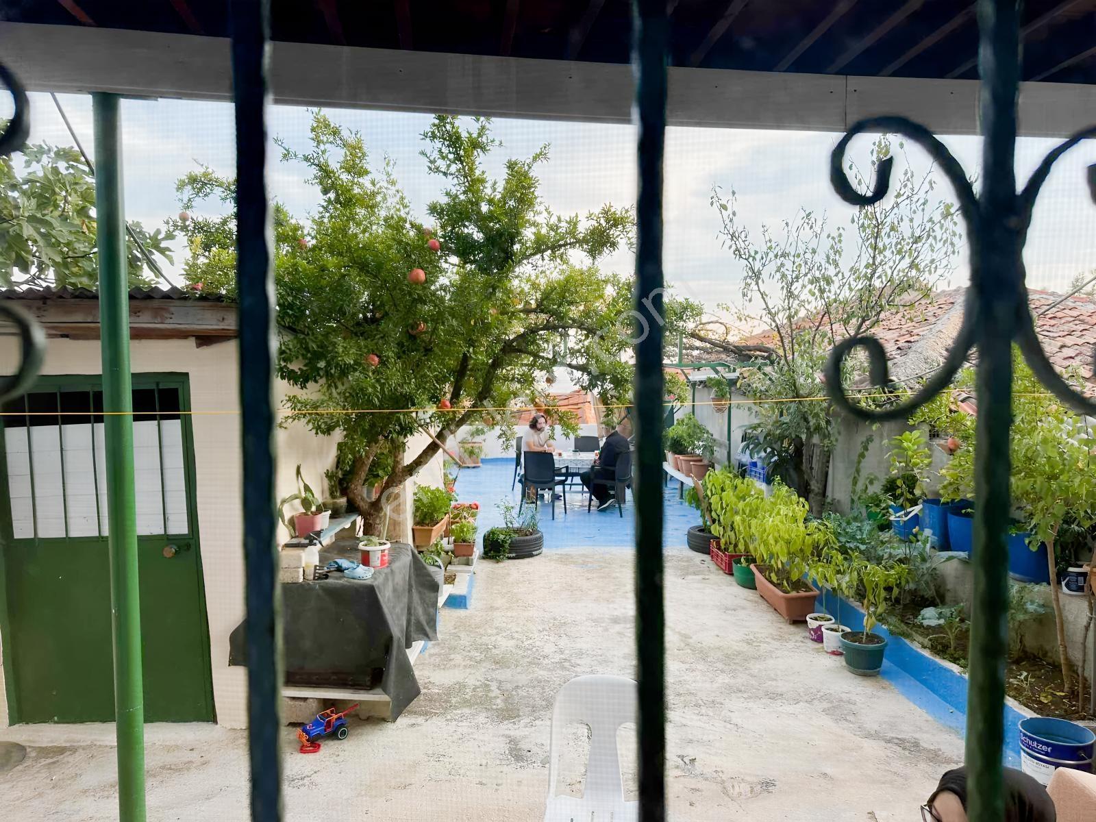 İğdebağlarında Deniz Manzaralı 2 Katlı Müstakil Ev Ve Arsası — fotoğraf 26