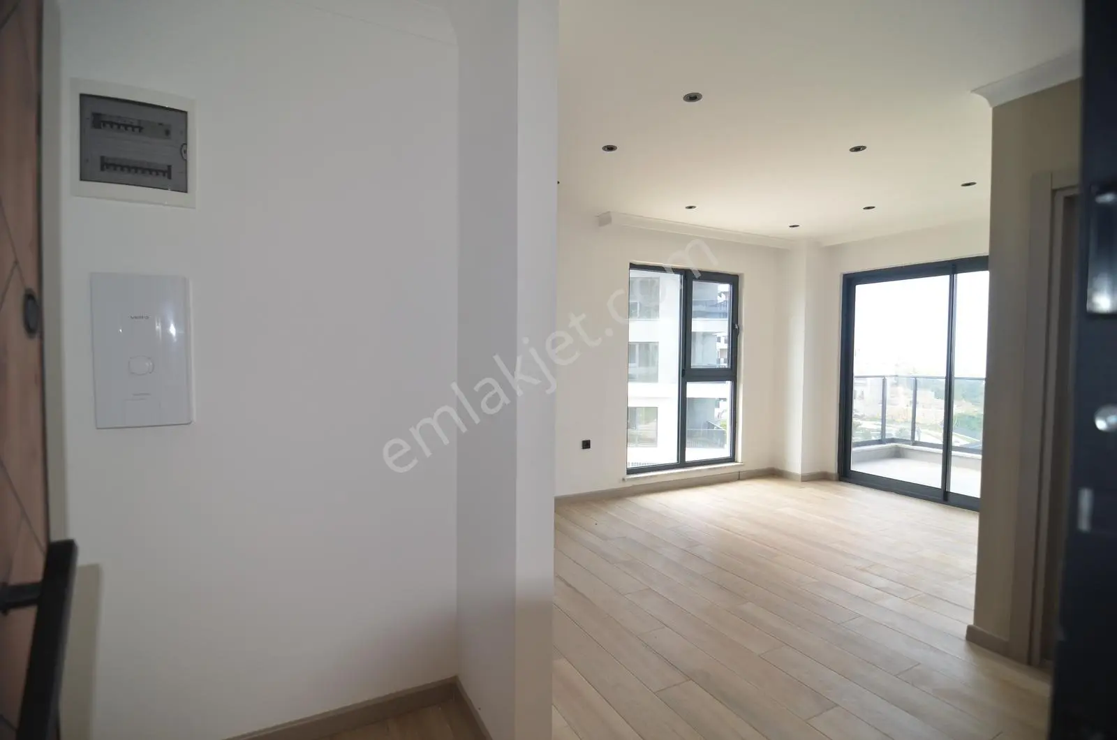 Alanya Küçüker Tower'da Havuzlu Site İçerisinde Satılık 1+1daire — fotoğraf 3