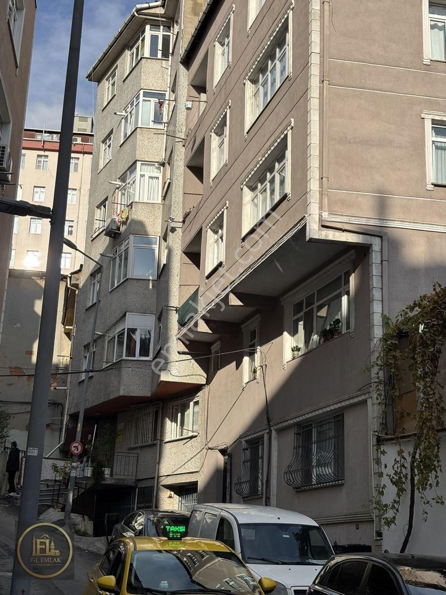 Fl Den 2+1 Satılık 5. Kat Mecidiyeköy Metroya Metrobüse 7-8 Dakika Yakın Konumda — fotoğraf 26