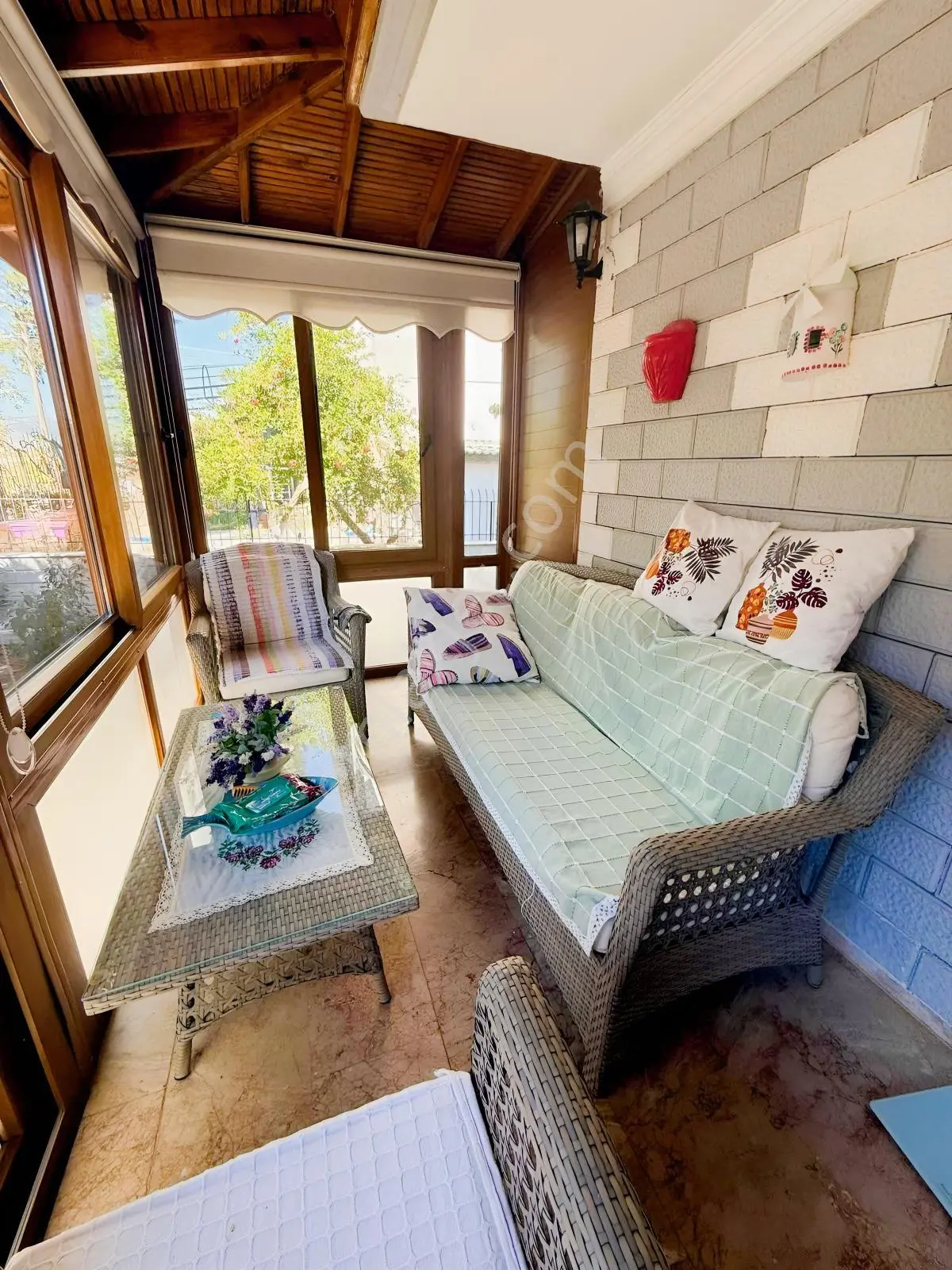 Seferihisar Doğanbeyde Geniş Bahçeli Tripleks Villa — fotoğraf 3