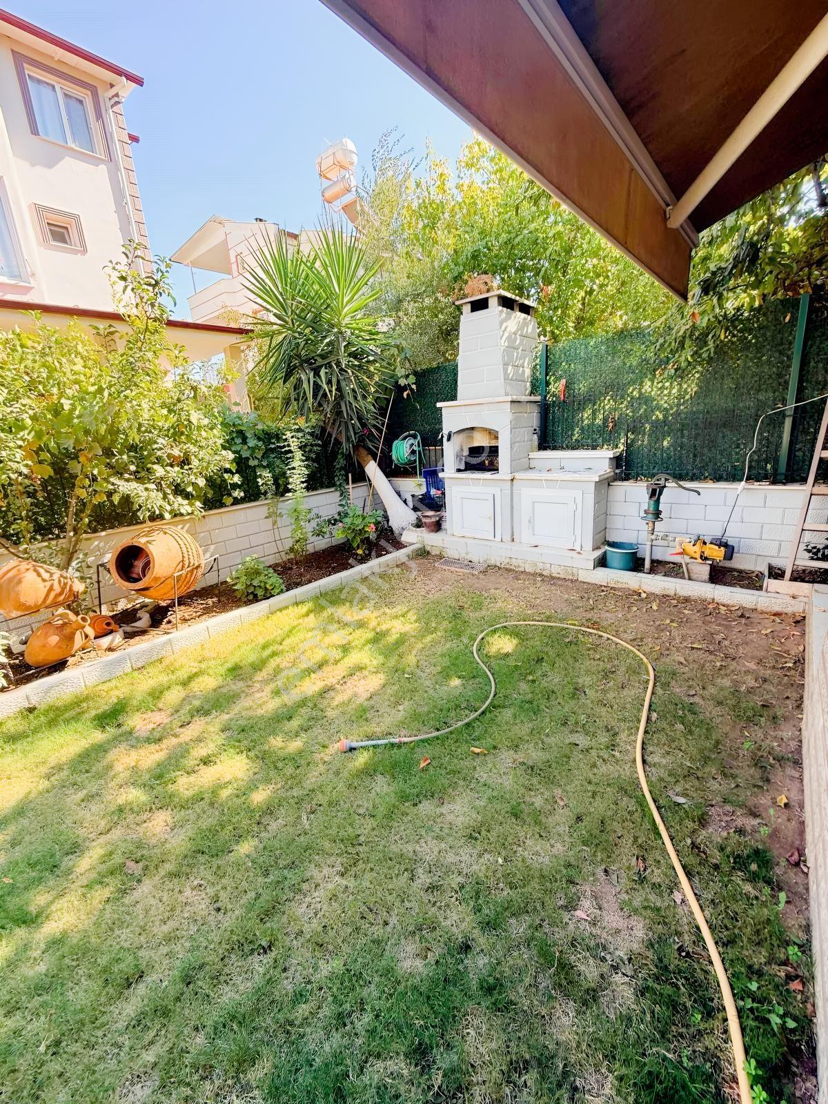 Seferihisar Doğanbeyde Geniş Bahçeli Tripleks Villa — fotoğraf 6