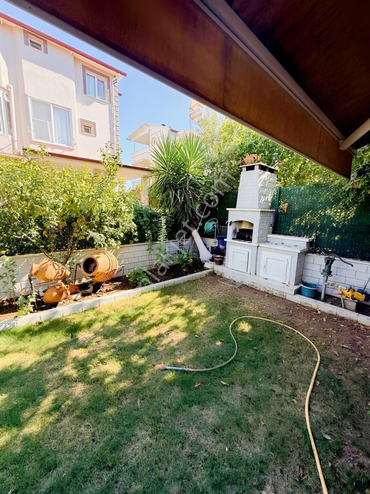 Seferihisar Doğanbeyde Geniş Bahçeli Tripleks Villa — fotoğraf 9