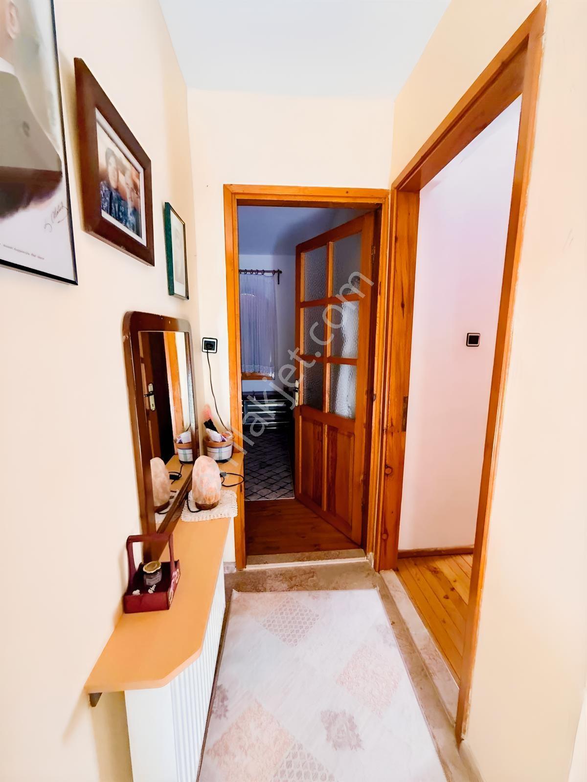 Seferihisar Doğanbeyde Geniş Bahçeli Tripleks Villa — fotoğraf 23