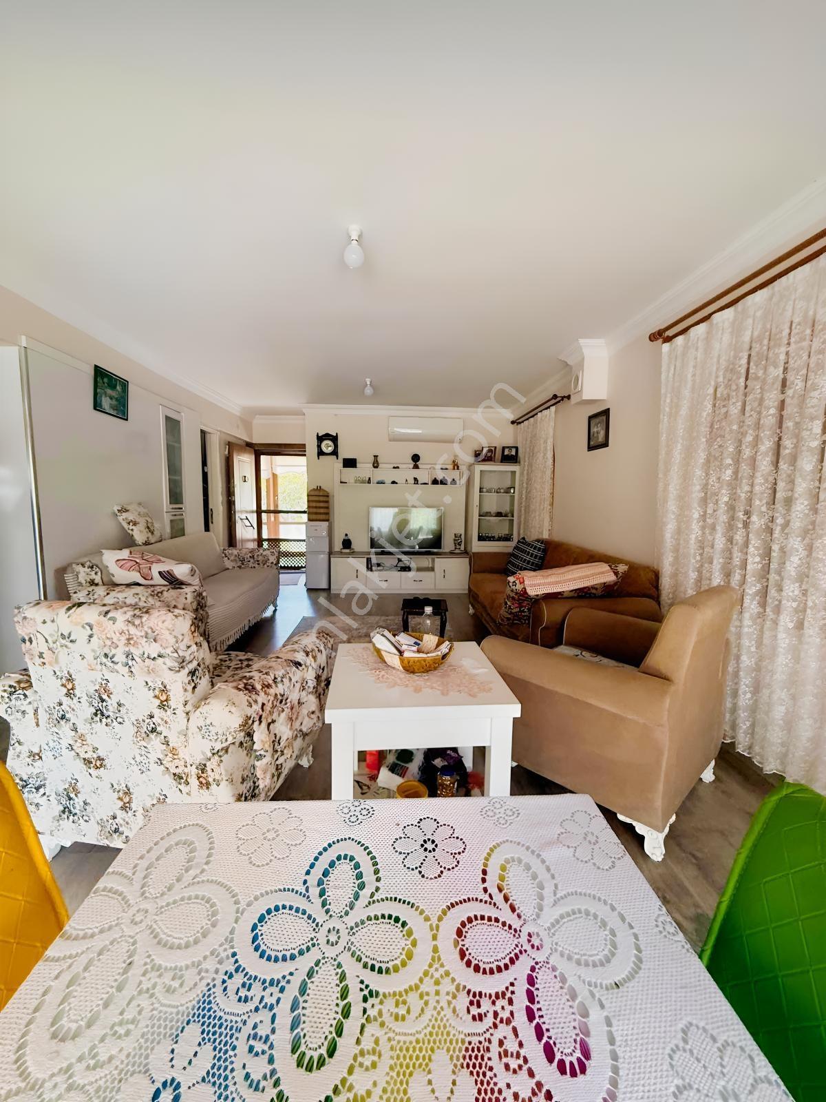 Seferihisar Doğanbeyde Geniş Bahçeli Tripleks Villa — fotoğraf 32