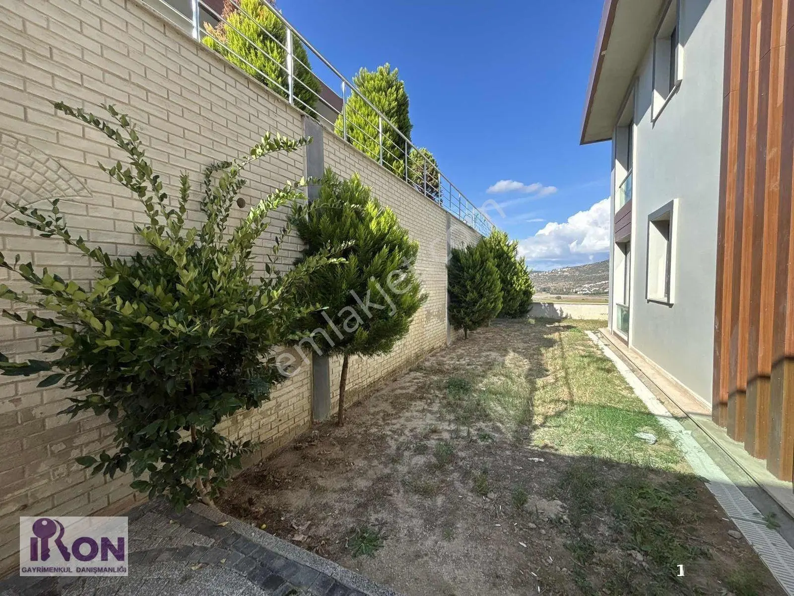 Dörttepede Güvenlikli Sitede, Havuzlu Ve Huzurlu Yaşam Fırsat — fotoğraf 8