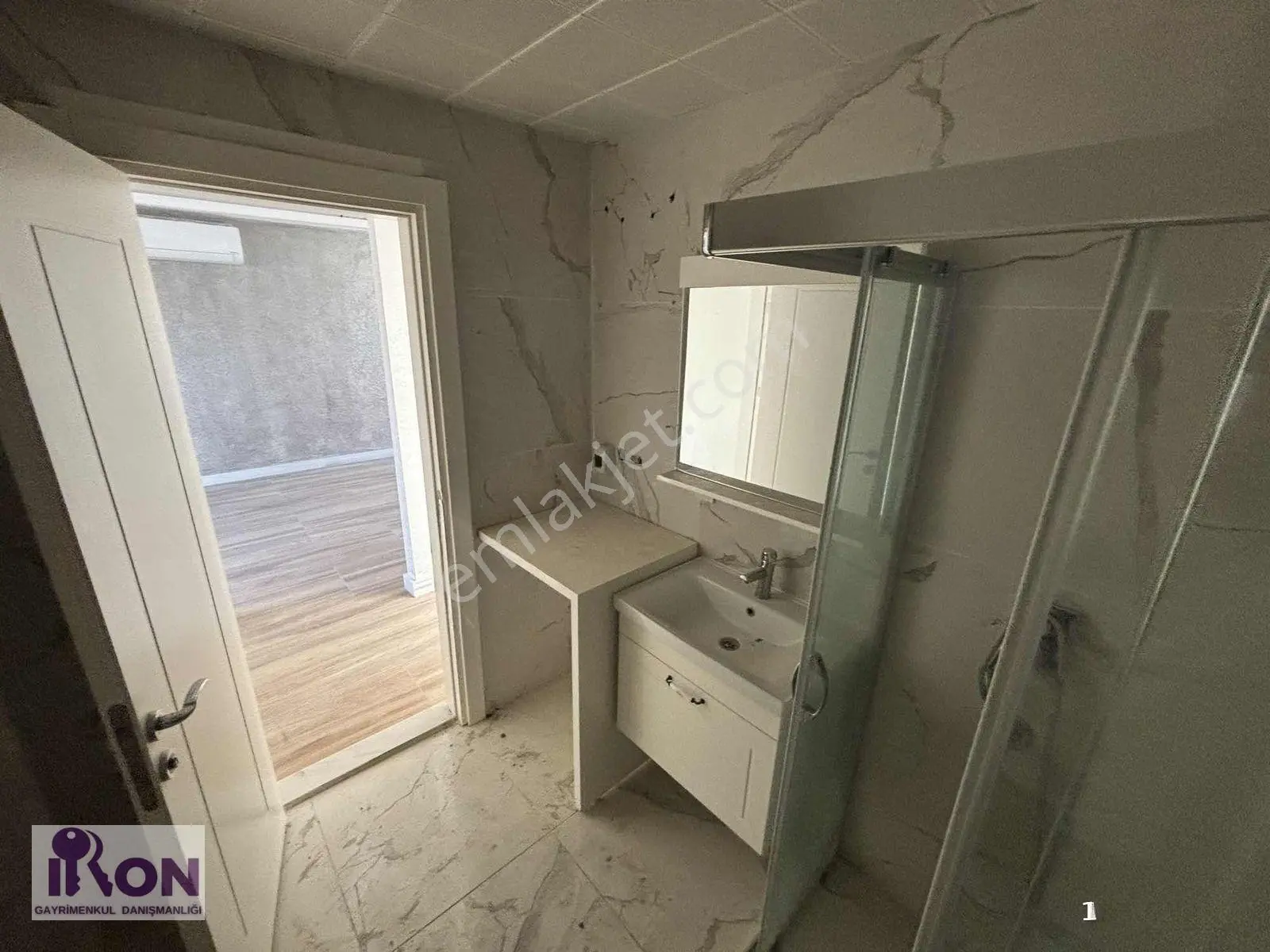 Dörttepede Güvenlikli Sitede, Havuzlu Ve Huzurlu Yaşam Fırsat — fotoğraf 26