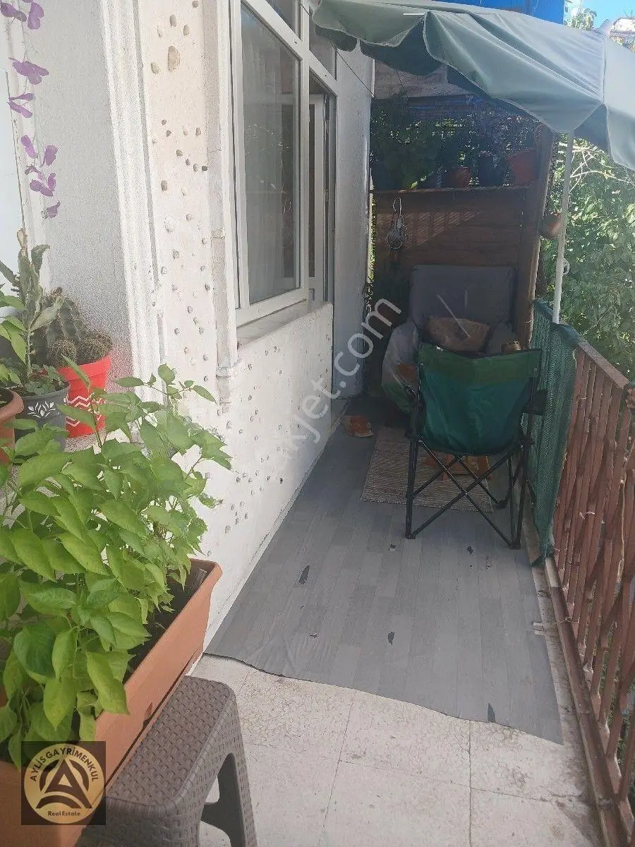 Sarıyer Merkez Maden Mahallesinde 2+1 Geniş Oturumlu Fırsat Satılık Daire — fotoğraf 3