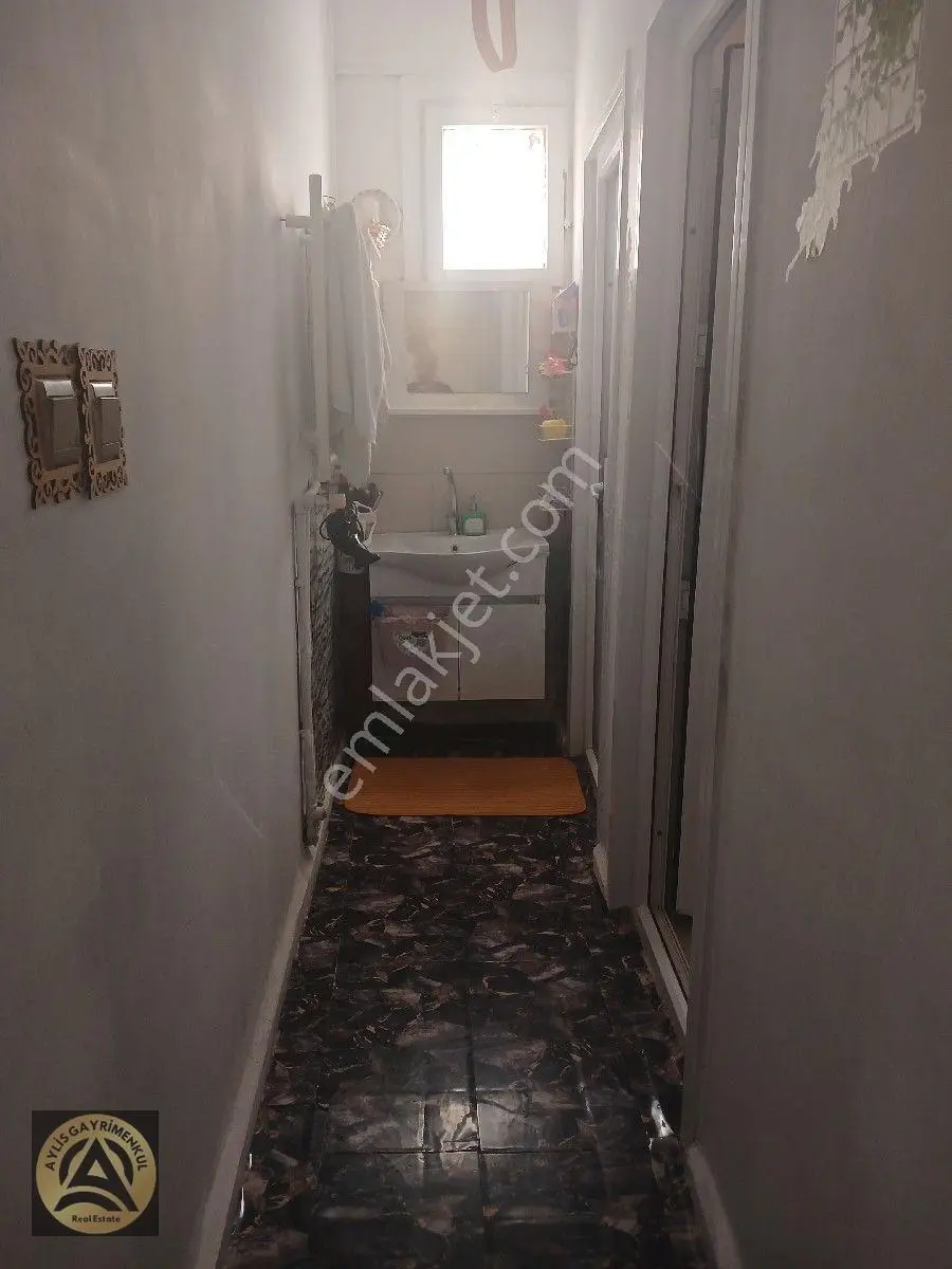 Sarıyer Merkez Maden Mahallesinde 2+1 Geniş Oturumlu Fırsat Satılık Daire — fotoğraf 10