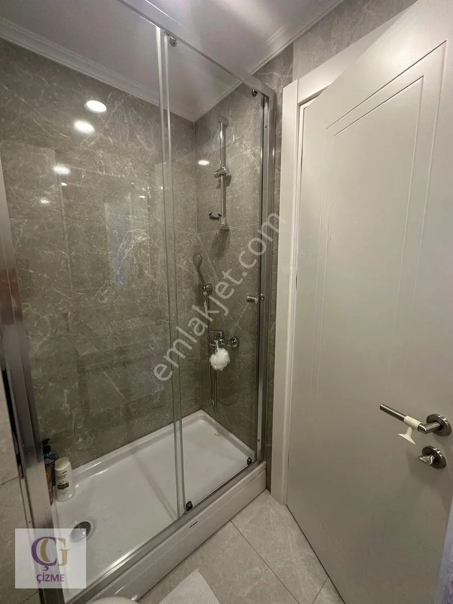 Çizme Gayrimenkul'den Havuzlu Site İçinde Satılık 3+1 — fotoğraf 17
