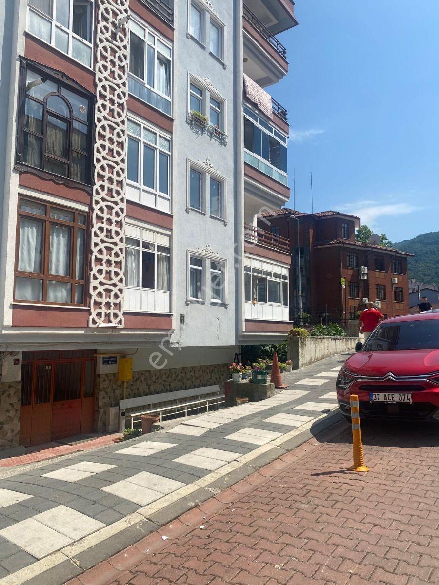 Yine * Zeybek*den Bozkurt Merkez * De 2+1 / 110.m2 .3.balkonlu — fotoğraf 6