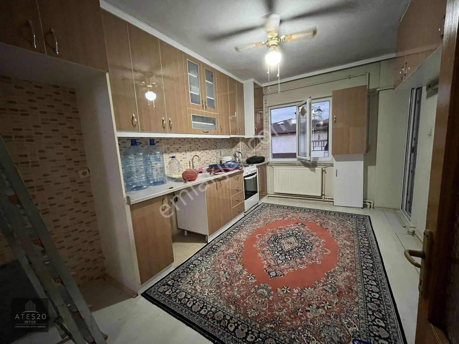 Karaman Mahallesi'nde 200 Mt 4+1 4 Balkonlu — fotoğraf 3