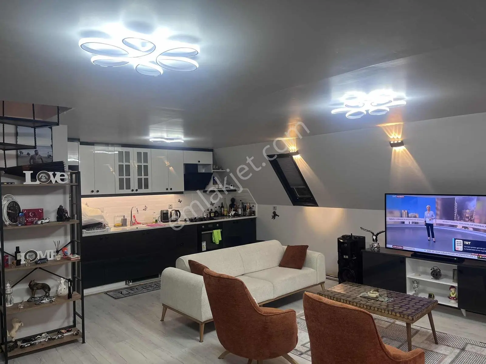 Coldwell Banker Poyrazdan Ahmetbeylide 85m² Eşyalı 2 Katlı Ev — fotoğraf 8