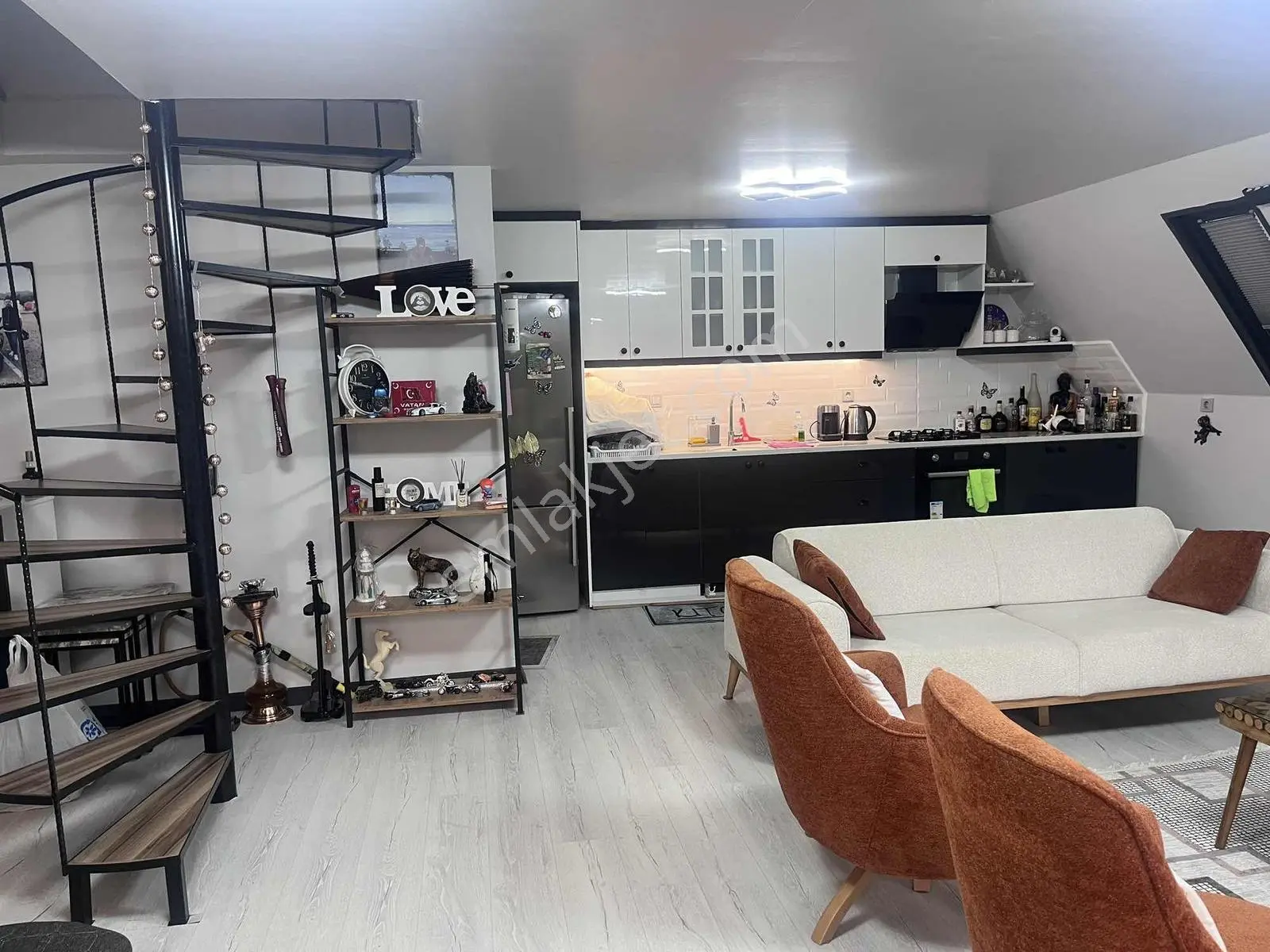 Coldwell Banker Poyrazdan Ahmetbeylide 85m² Eşyalı 2 Katlı Ev — fotoğraf 24