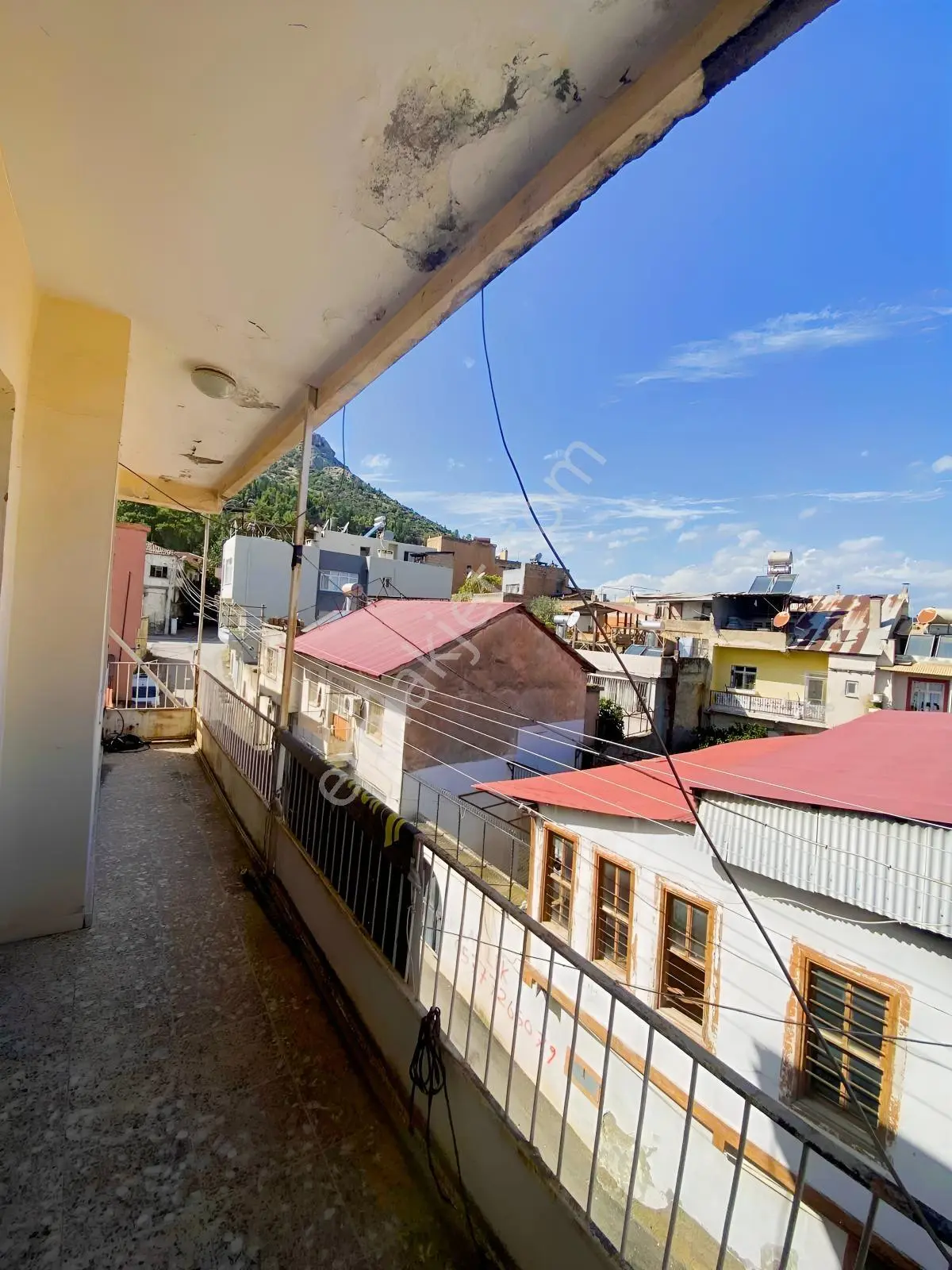 Kozangayrimenkul Den Çarşıda 200 M2 Arsa İçinde 3 Katlı Müstakil — fotoğraf 2