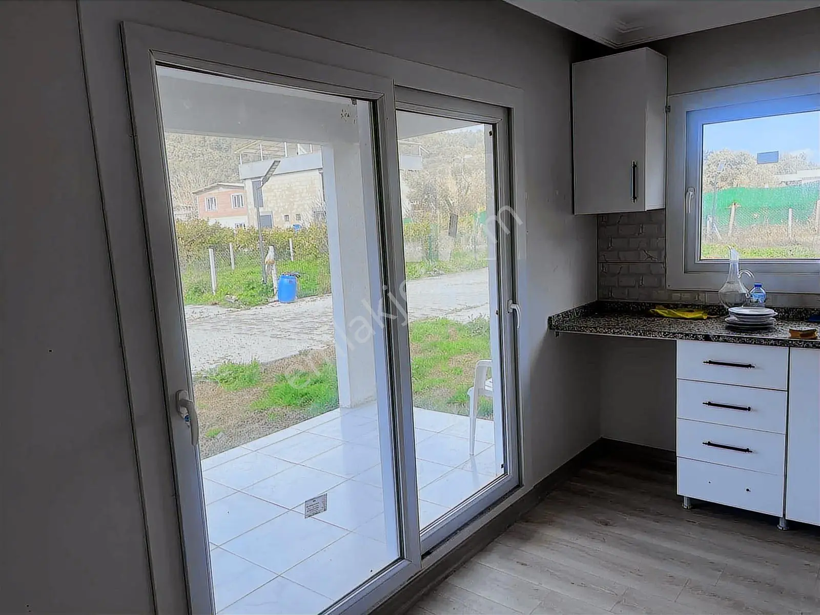 Coldwell Banker Menderes Dogayla Ic Ice, Guvenlikli Kooperatif — fotoğraf 2