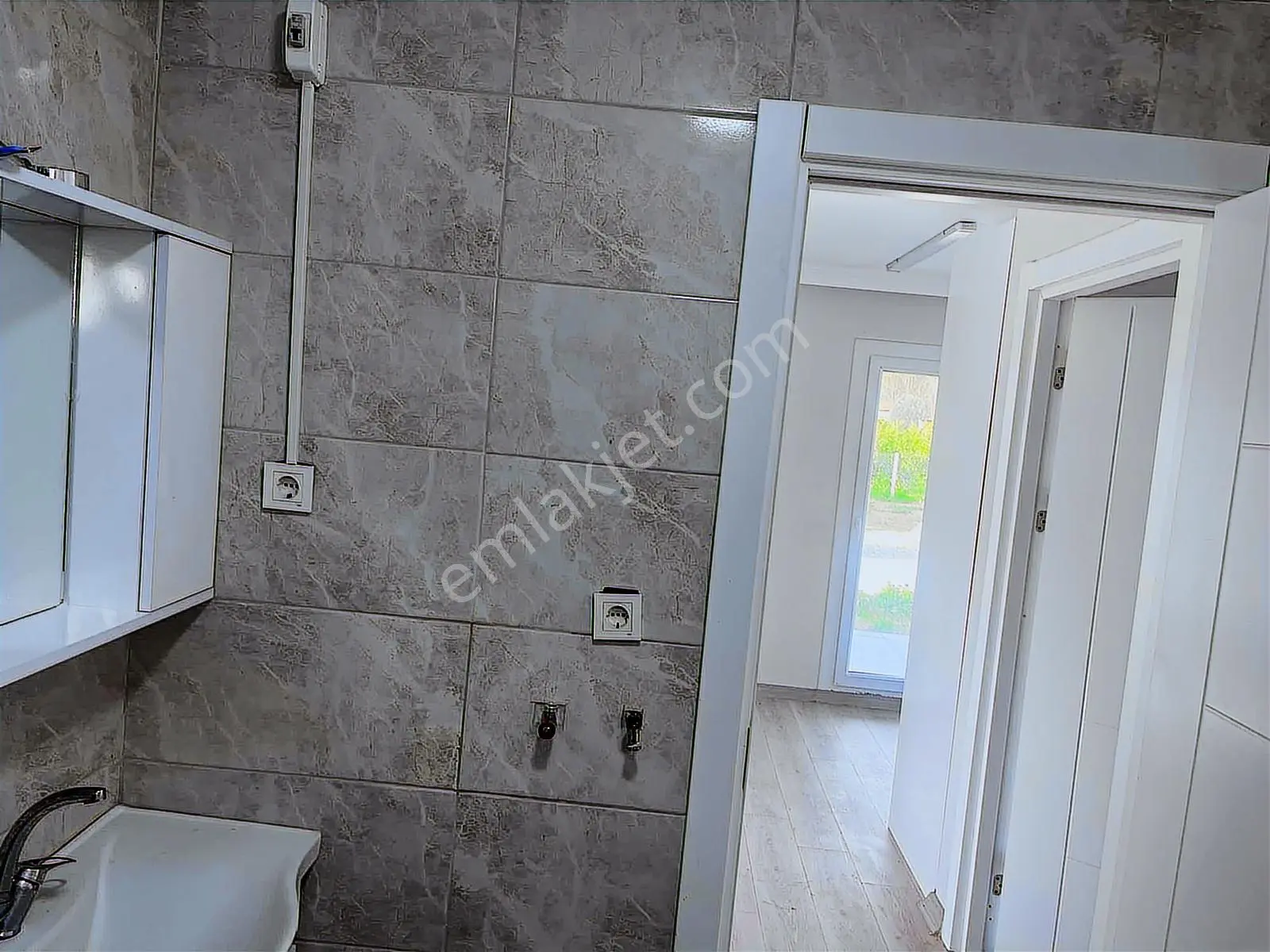 Coldwell Banker Menderes Dogayla Ic Ice, Guvenlikli Kooperatif — fotoğraf 4