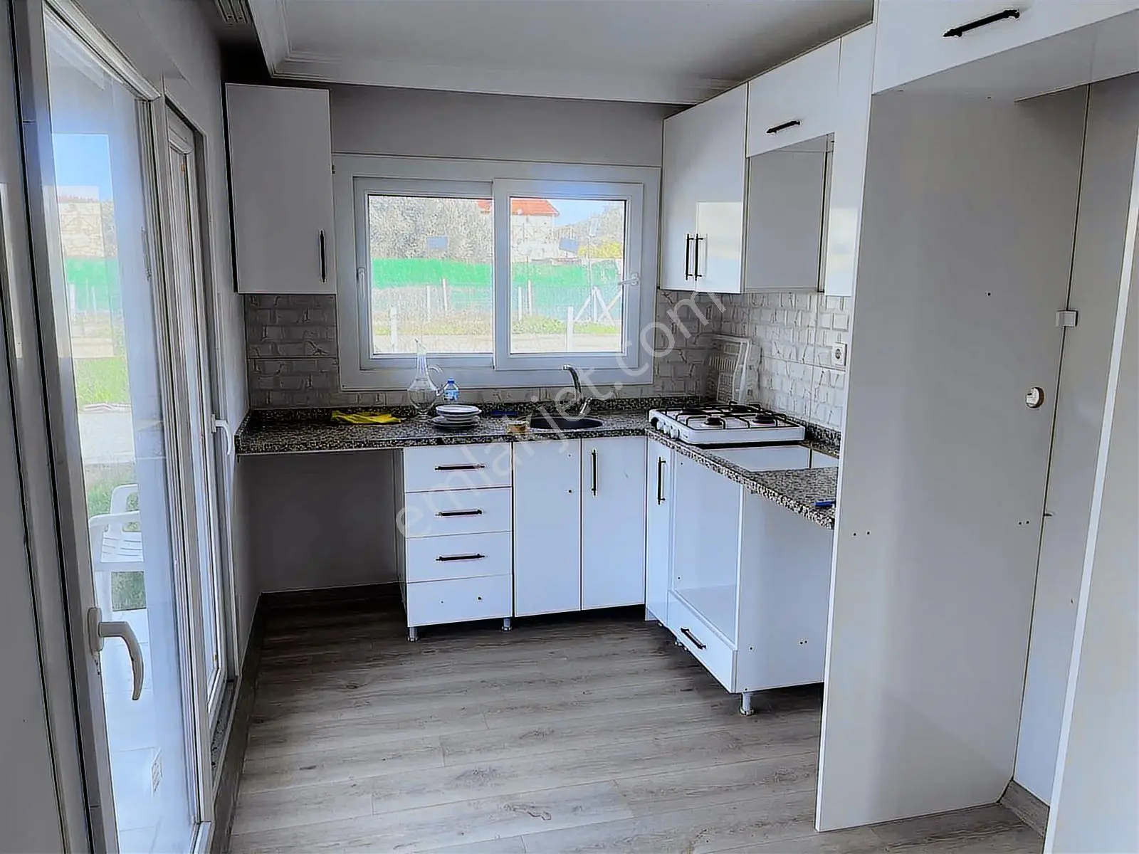 Coldwell Banker Menderes Dogayla Ic Ice, Guvenlikli Kooperatif — fotoğraf 15