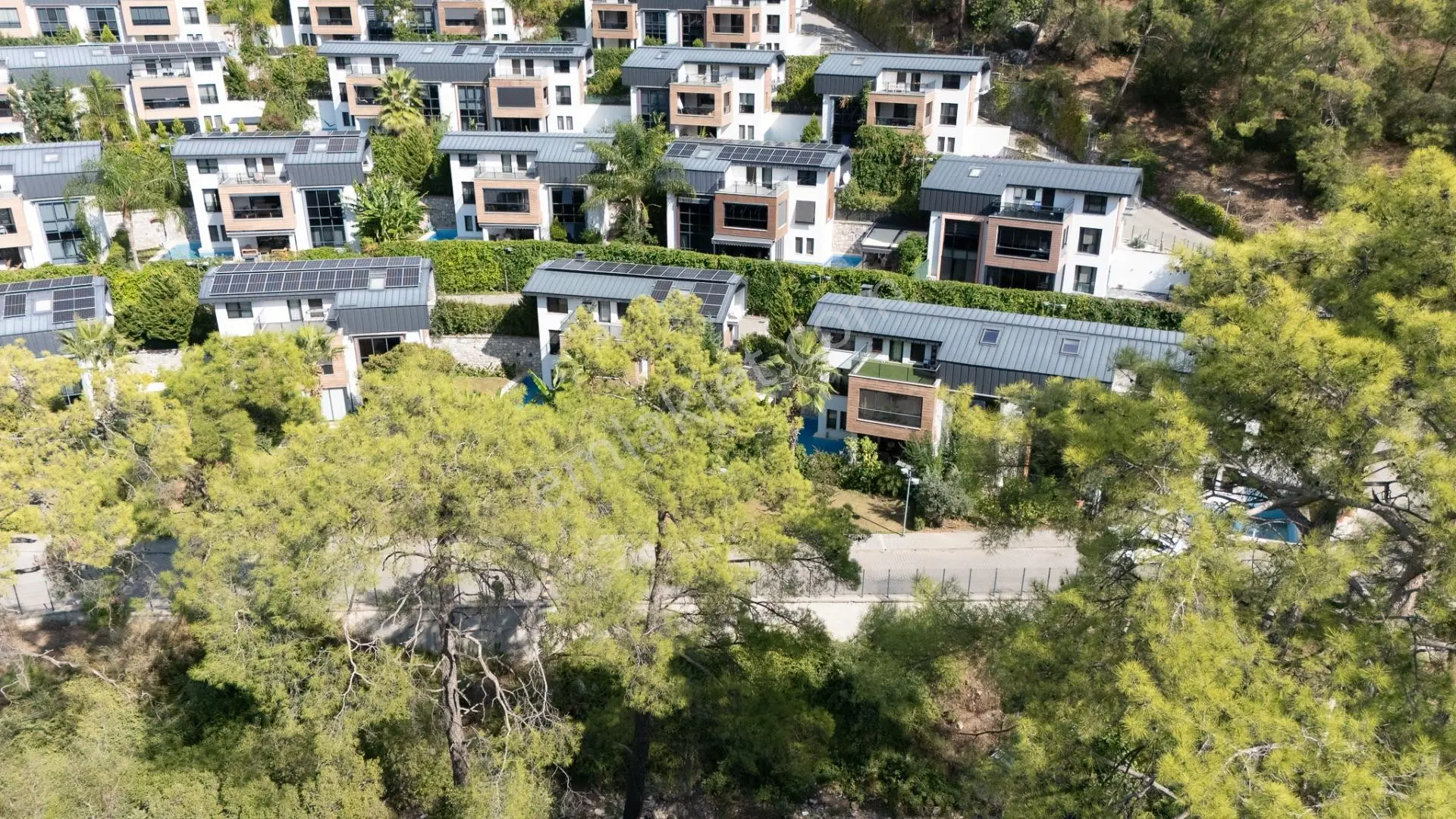 Yaşam Köşkleri'nde Satılık 4+2 - Özel Havuzlu Villa — fotoğraf 3