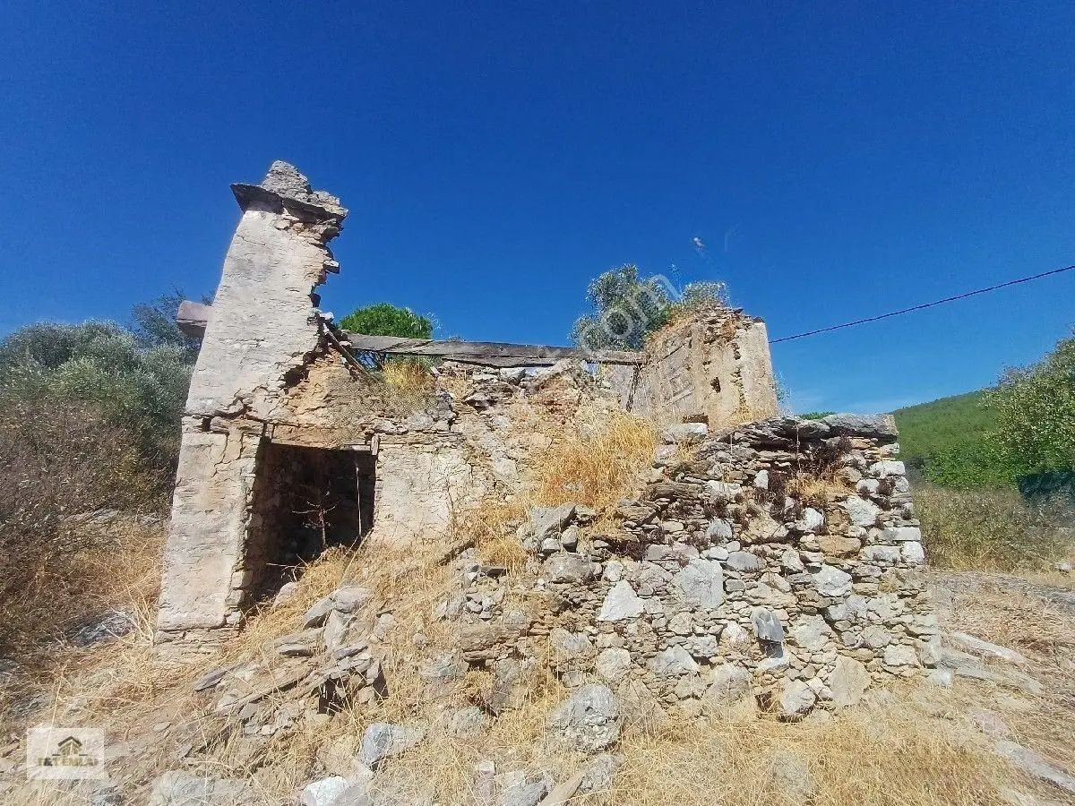 Mugla Milas Kızılagac'ta Satilik Harap Ev Ve Arsası — fotoğraf 2