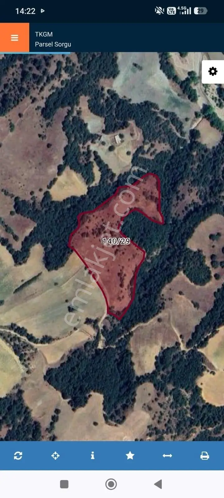 Uşak Eşme Dereli Köyünde 16.200 M² Tek Tapu Tarla