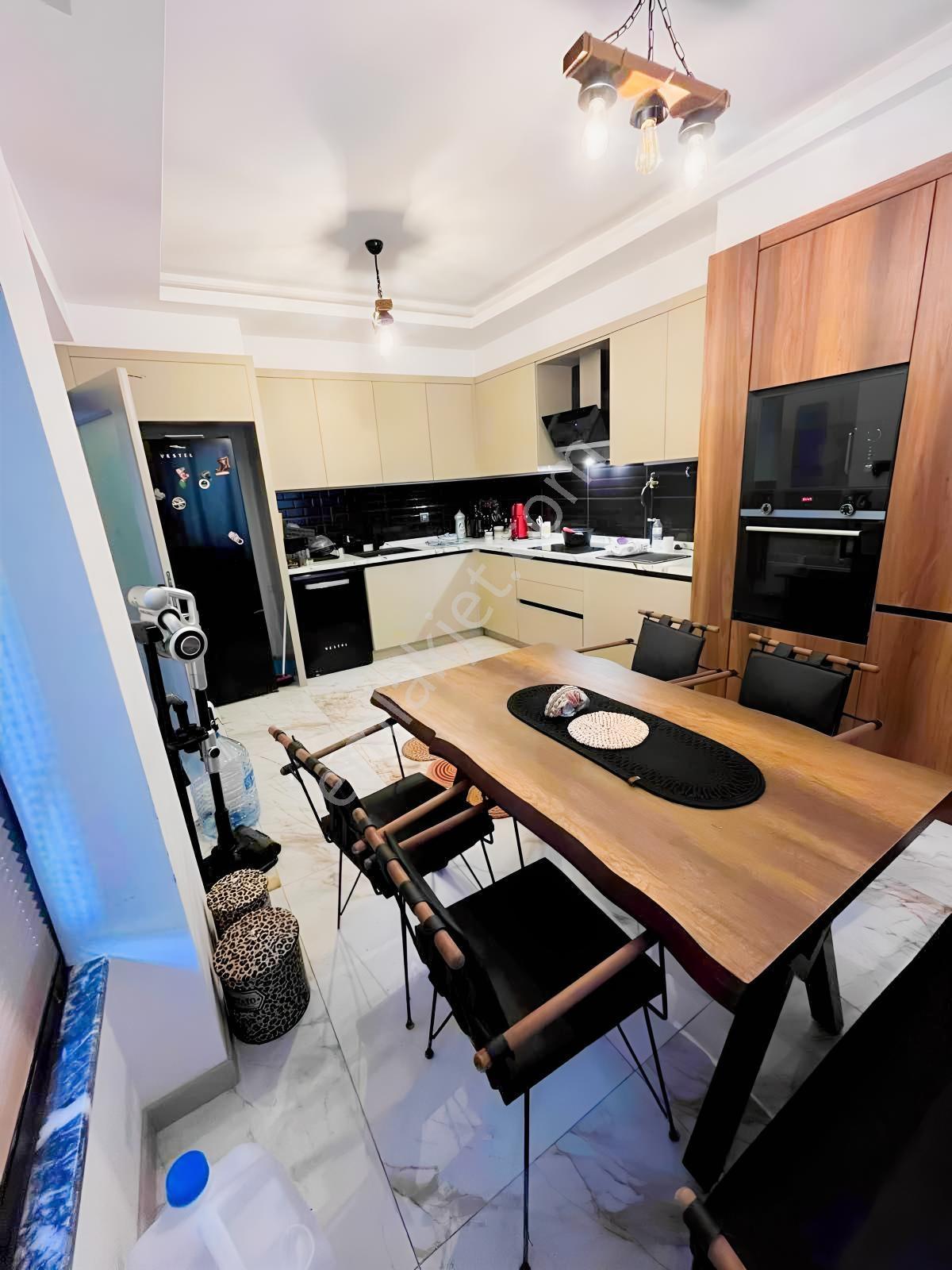 Meram Hatıpta 4+1 Satılık İkiz Villa — fotoğraf 3
