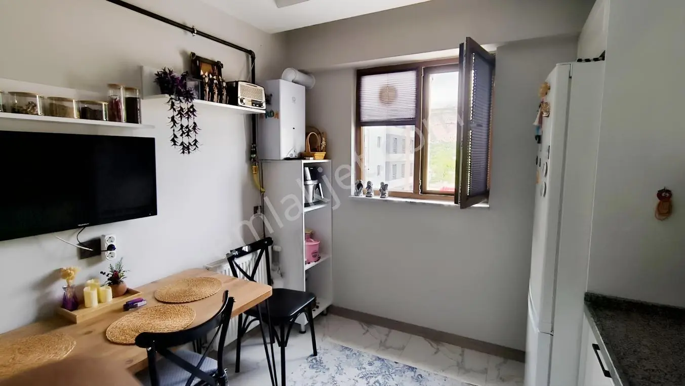 Erkilet Ertuğrul Gazi'de 2+1 Ara Katta Yapılı Lüks Daire Fırsatı — fotoğraf 3