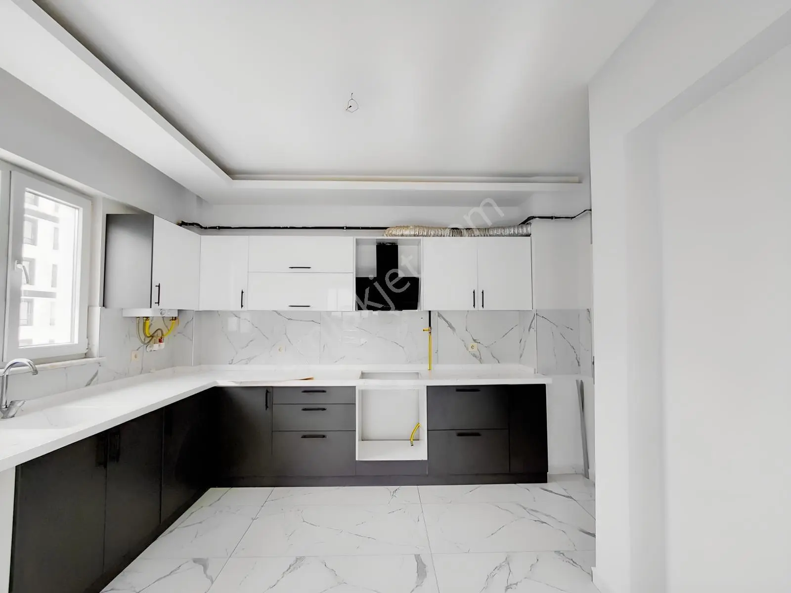 Erkilet Osmangazi'De 3+1 Ara Katta Yapılı Lüks Daire Fırsatı