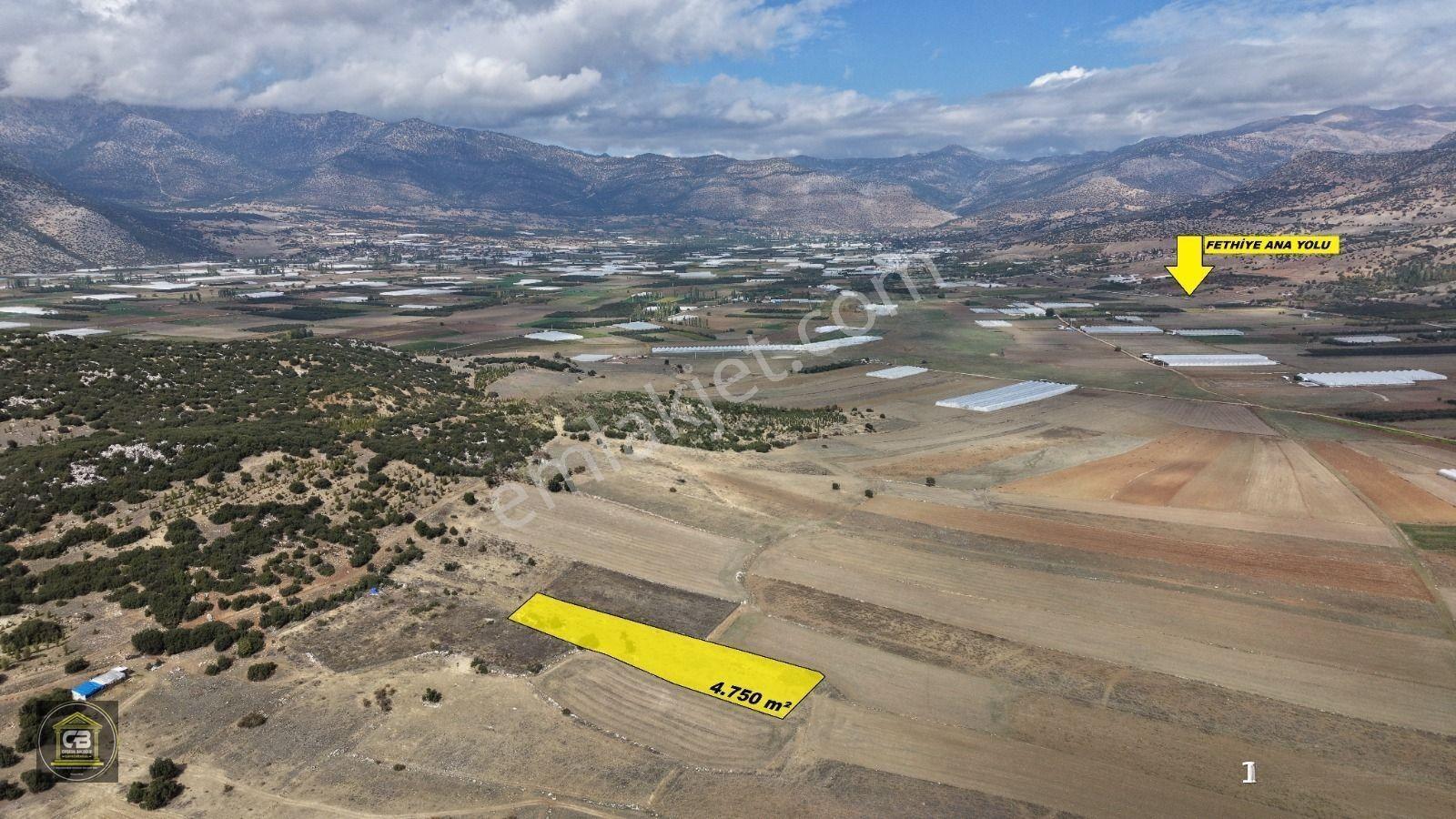 Baloğlu Gayrimenkul'den Kışla Mahallesinde 4.750m2 Satılık Arazi — fotoğraf 2