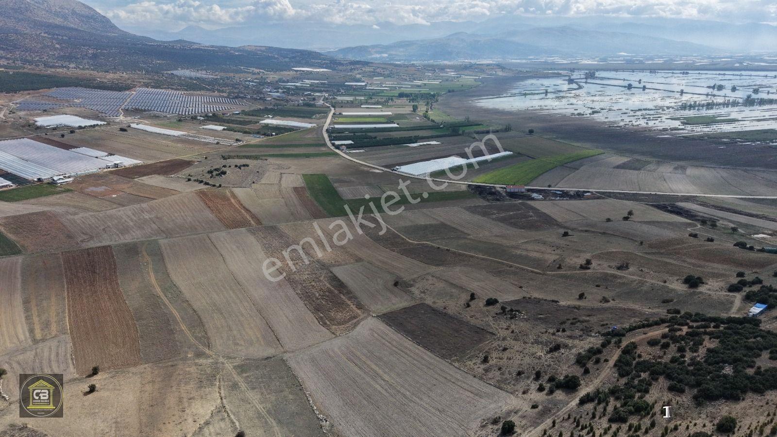 Baloğlu Gayrimenkul'den Kışla Mahallesinde 4.750m2 Satılık Arazi — fotoğraf 5