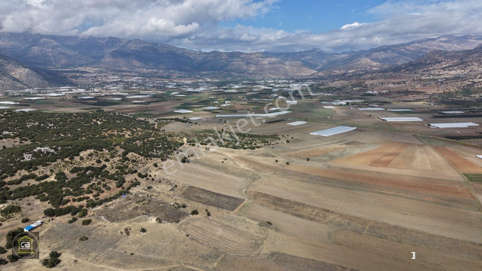 Baloğlu Gayrimenkul'den Kışla Mahallesinde 4.750m2 Satılık Arazi — fotoğraf 7