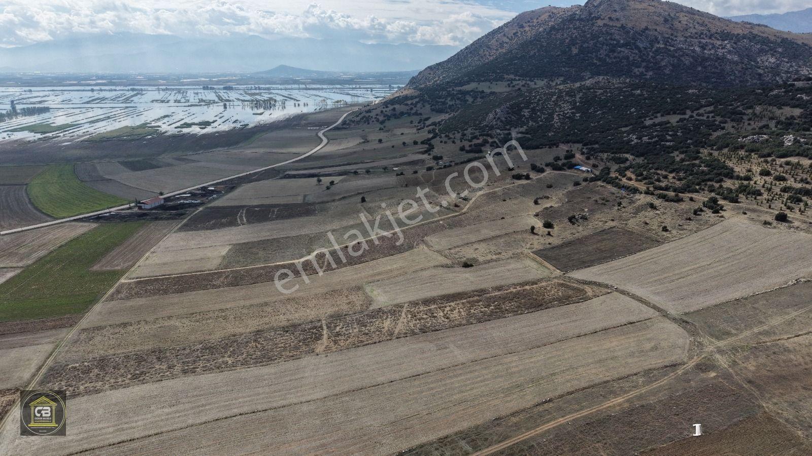 Baloğlu Gayrimenkul'den Kışla Mahallesinde 4.750m2 Satılık Arazi — fotoğraf 15