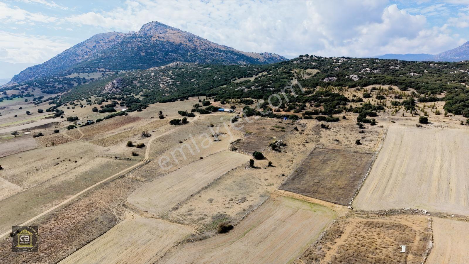 Baloğlu Gayrimenkul'den Kışla Mahallesinde 4.750m2 Satılık Arazi — fotoğraf 18