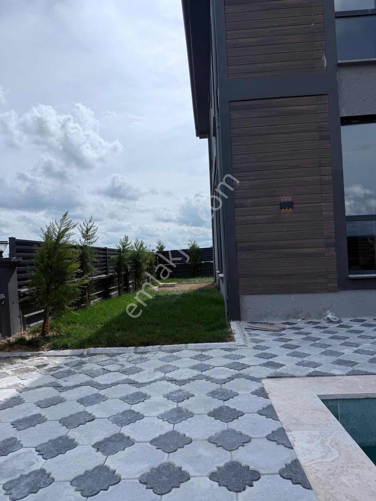 Deniz Manzaralı Yüzme Havuzlu Özel Dizayn Edilmiş 4+1 Villa — fotoğraf 32