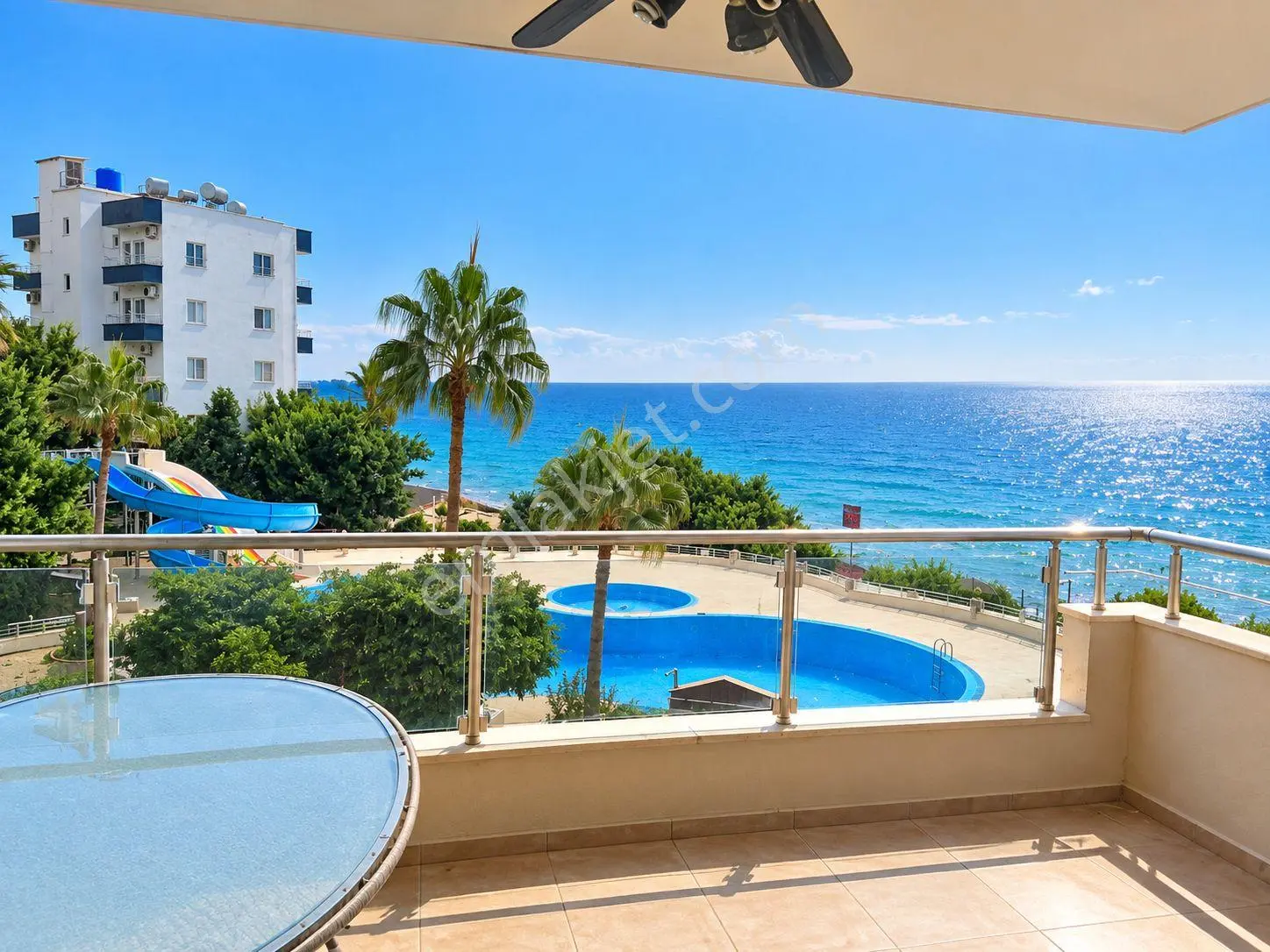 Mersin Erdemli Ayaş Denize Sıfır Konumda Eşyalı Satılık 2+1 Daire
