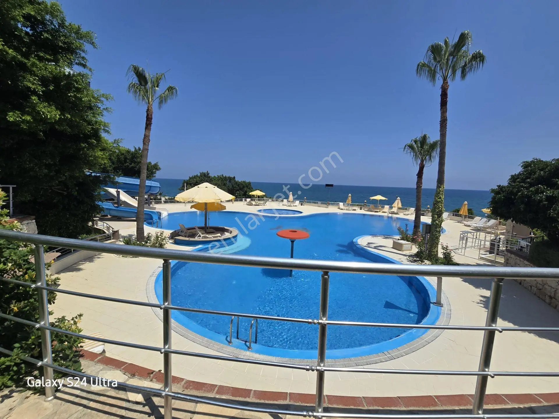 Mersin Erdemli Ayaş Denize Sıfır Konumda Eşyalı Satılık 2+1 Daire — fotoğraf 3