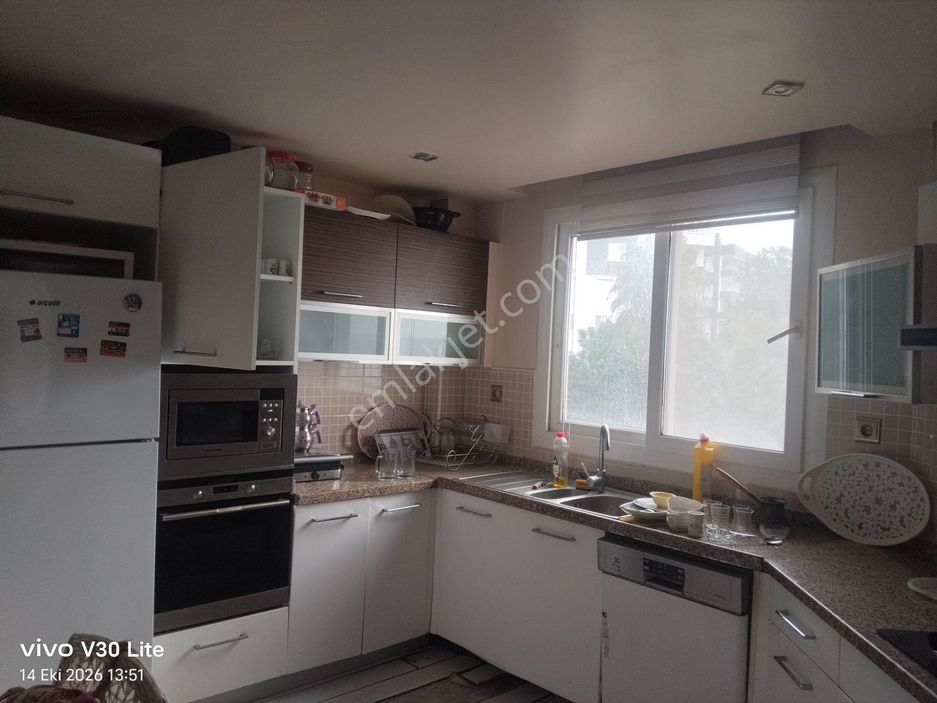 Mersin Erdemli Ayaş Denize Sıfır Konumda Eşyalı Satılık 2+1 Daire — fotoğraf 9