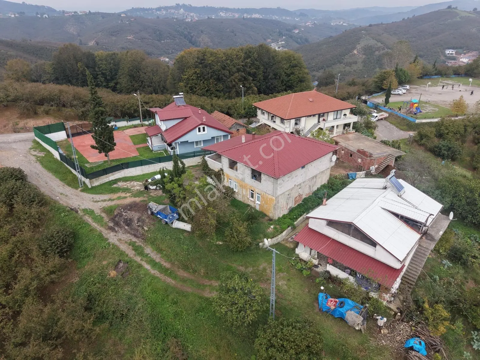 Emlak Evim - Hendek Dereköyde Satılık 2 Katlı Müstakil Ev — fotoğraf 3