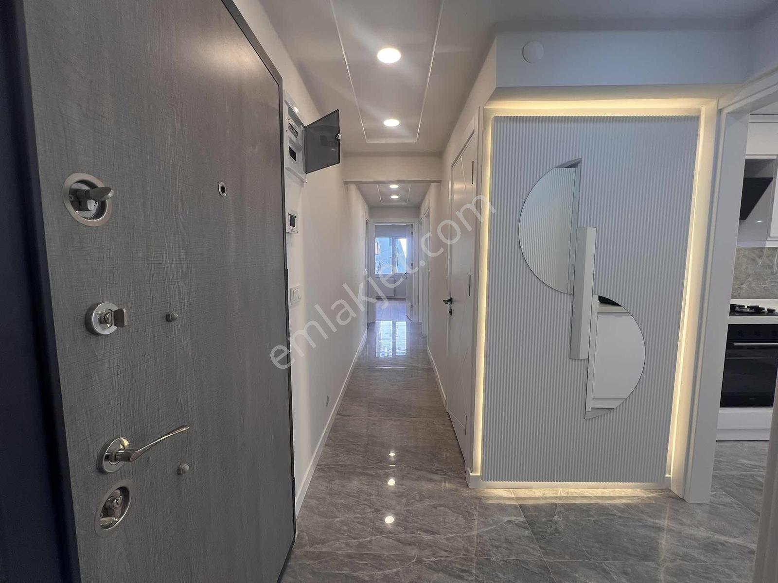 Hatay Metro Yanı 3+1 Satılık Lüks Tadilatlı Daire — fotoğraf 4