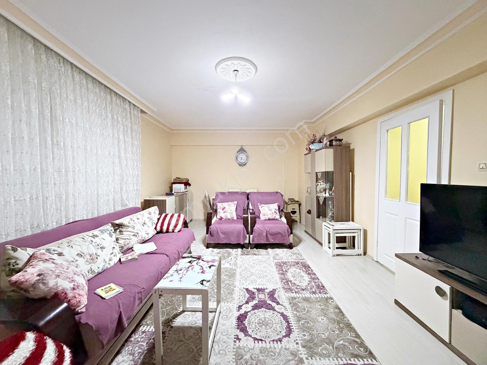 Han Gayrimenkulden Karakayada 3+1 Kök Tapu Satılık Daire — fotoğraf 2