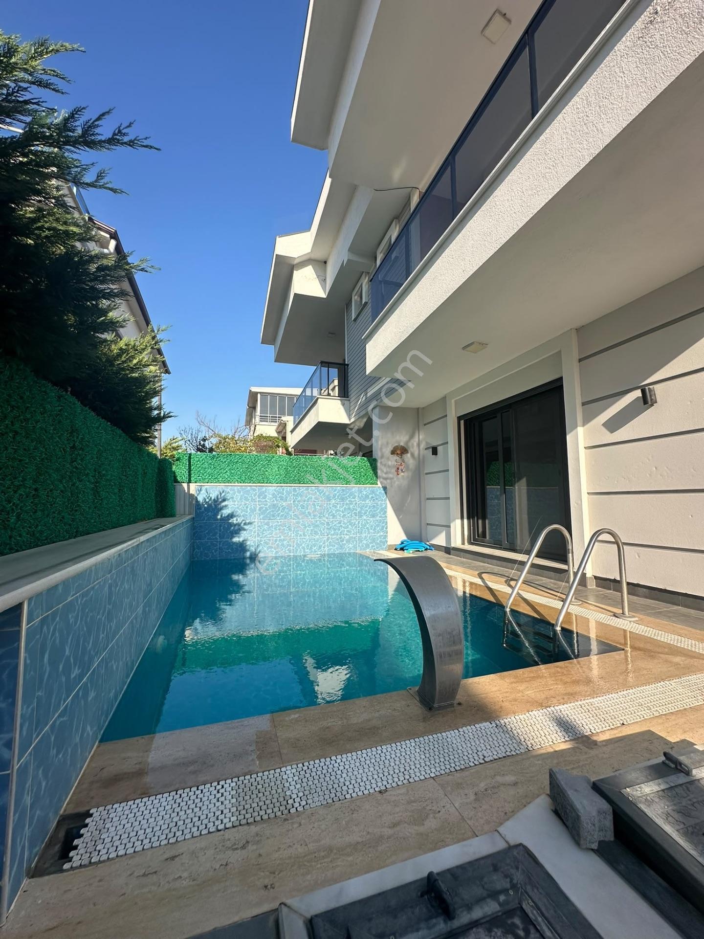 Didim Efeler Mahallesi'nde Havuzlu Satılık 4+1 Villa — fotoğraf 4